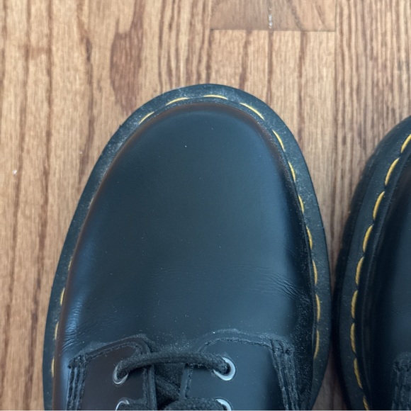 8053 Leather Platform Casual Shoes - Women’s Size 10 (Like New/Rarely Worn) - Picture 10 of 12